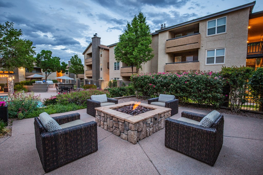 Fire Pit at Apartments for Rent 87114